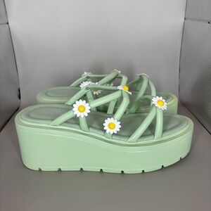 Urban Outfitters Daisy Platform Wedge Sandals Light Green Women Size 7 37